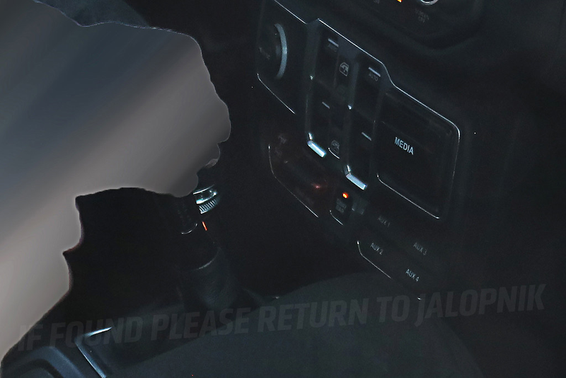 Illustration for article titled The 2018 Jeep Wrangler's Interior Actually Looks Pretty Nice